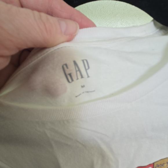 GAP White Tee with Colorful 'VOTE' Graphic - Picture 4 of 4